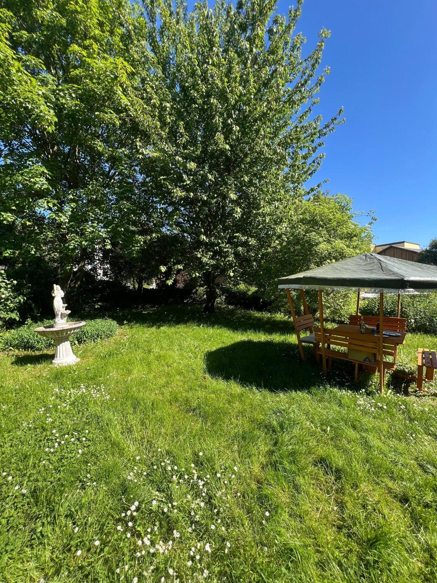 Homestayplus Schwerin Schwerin  Esterno foto
